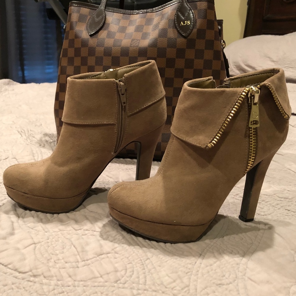 Guess Booties
